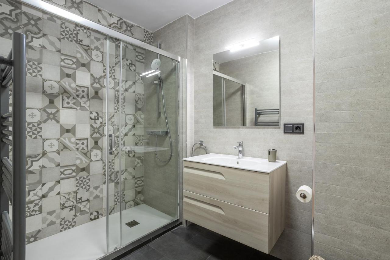Stylish Apartment With Sea View ネルハ エクステリア 写真
