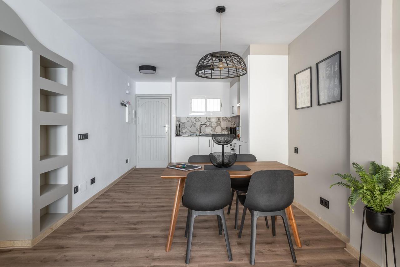 Stylish Apartment With Sea View ネルハ エクステリア 写真